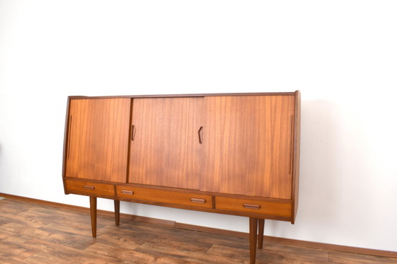 Image 1 of Mid Century Dänisches Teakholz-Highboard, 1960er Jahre.