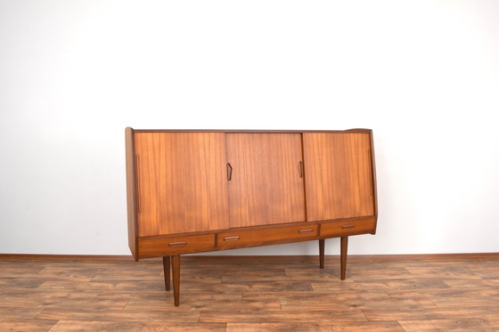 Image 1 of Mid Century Dänisches Teakholz-Highboard, 1960er Jahre.