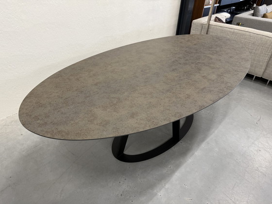 Image 1 of Harvink Fier Esszimmertisch Oval 240x120 Eisenmoos