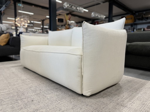 Jess Design Vasa 2.5-Sitzer Sofa Rippenstoff