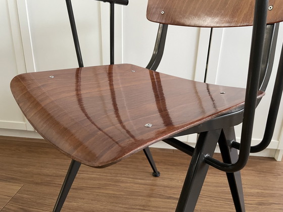 Image 1 of Vintage Design Pagholz Stuhl