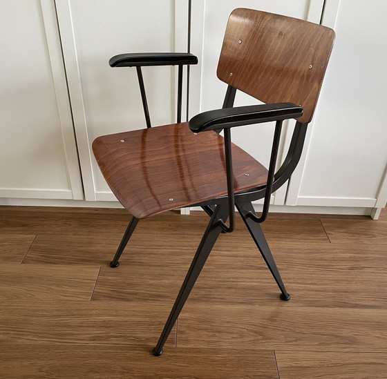 Image 1 of Vintage Design Pagholz Stuhl