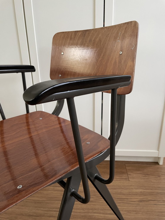 Image 1 of Vintage Design Pagholz Stuhl