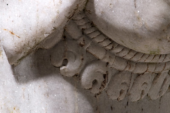 Image 1 of Handgefertigte 2 große Elefantenstatuen aus Marmor