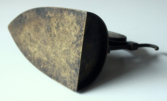 Image 1 of Antikes Bügeleisen Aus Metall, Plätteisen Aus Den 1930Ern