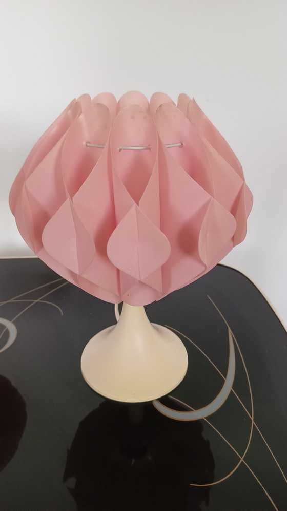 Image 1 of Zicoli zwei Raumzeitalter Nachttischlampen mit rosa Bildschirm