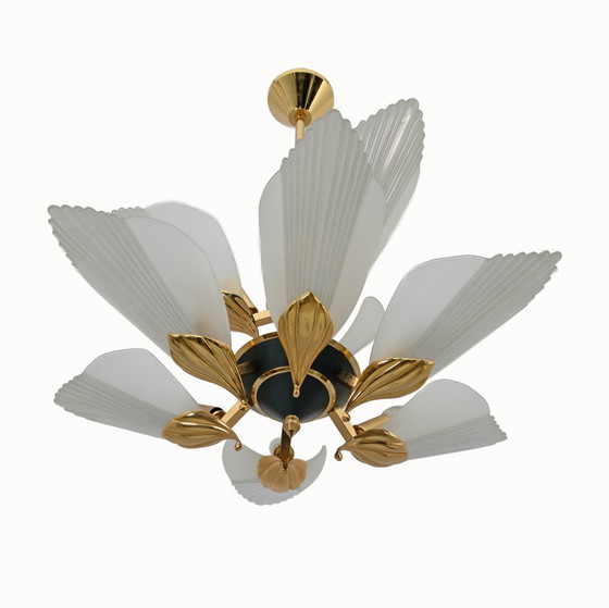 Image 1 of Neun-Licht-Kronleuchter aus Messing und säuregeätztem Glas von F. Fabbian, 1980er Jahre