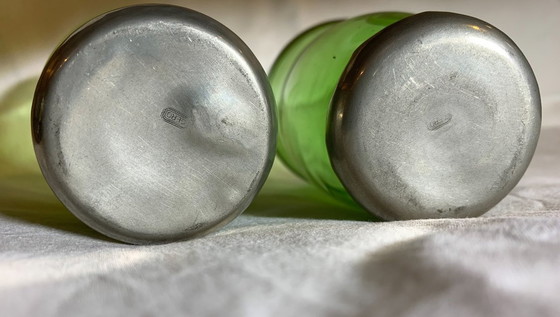 Image 1 of Gero - Georg Nilsson - Dreieckige grüne Glaskaraffe und zwei Gläser