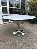 Designtisch Pedrali, rund