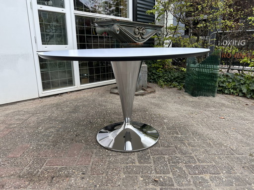 Designtisch Pedrali, rund