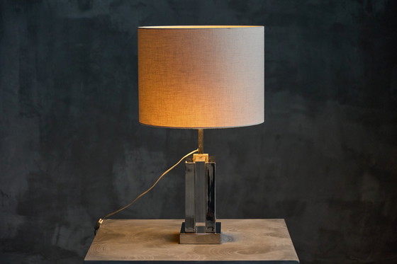 Image 1 of Hollywood Regency Tischlampe mit Chrom und Plexiglasfuß, Frankreich, 1970er Jahre