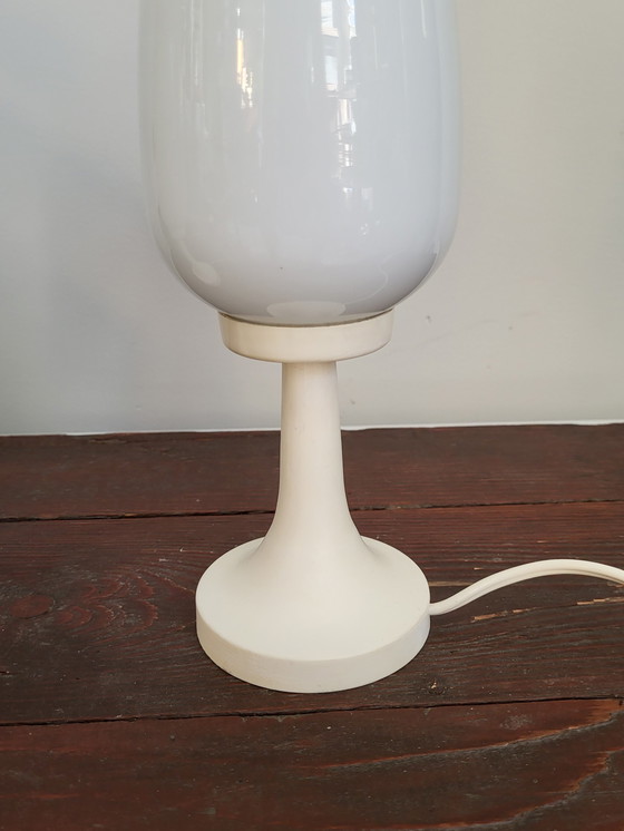 Image 1 of Space-Age-Tischlampenset mit ovalem Glasschirm und Kunststoffsockel, 1960er Jahre