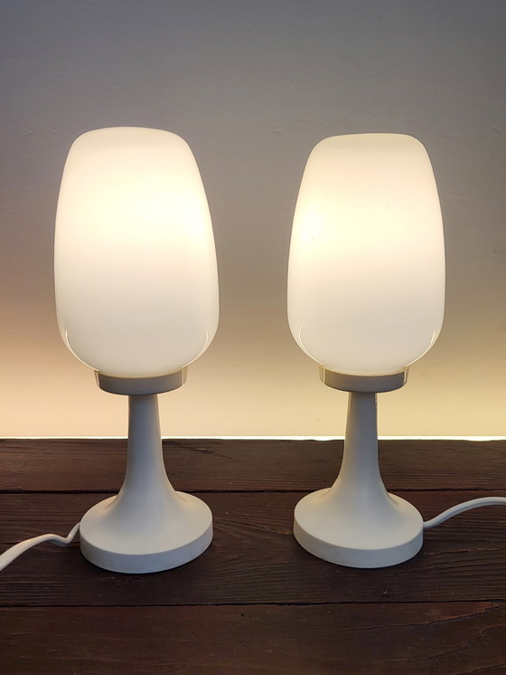 Image 1 of Space-Age-Tischlampenset mit ovalem Glasschirm und Kunststoffsockel, 1960er Jahre