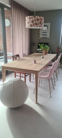 Handgefertigter Tisch