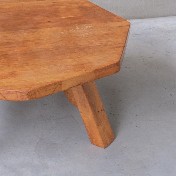 Image 1 of Mid Century Holländischer oktangonaler Brutalistischer Eichenholz Couchtisch, Belgien 1970er