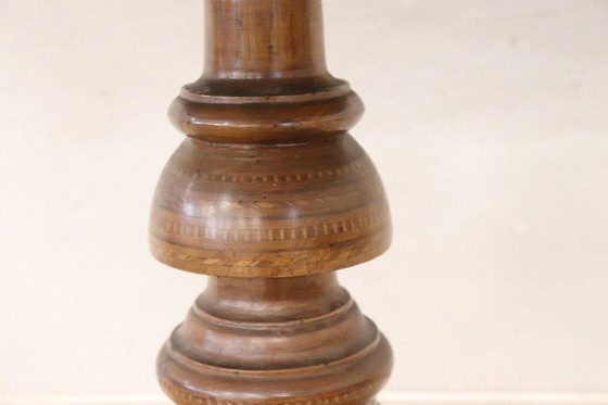 Image 1 of Antiker runder Beistelltisch aus Holz, 19. Jahrhundert