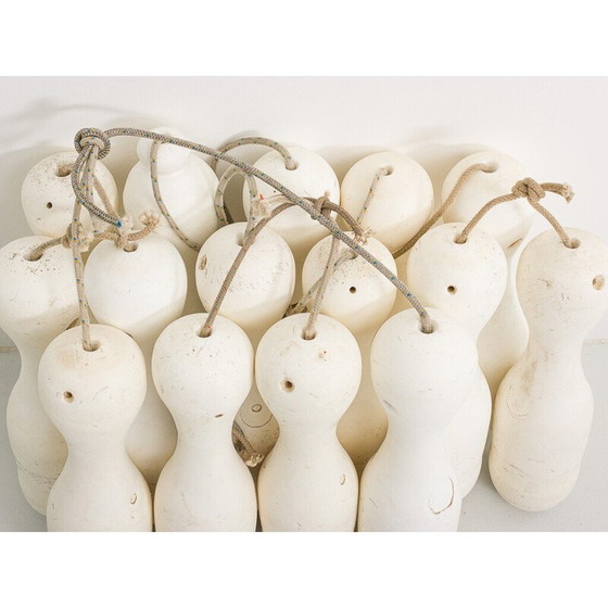 Image 1 of Satz von 15 alten Bowlingpins an Nylonschnüren