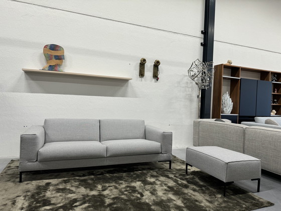 Image 1 of Design On Stock Aikon 3-Sitzer Sofa Grau Stoff