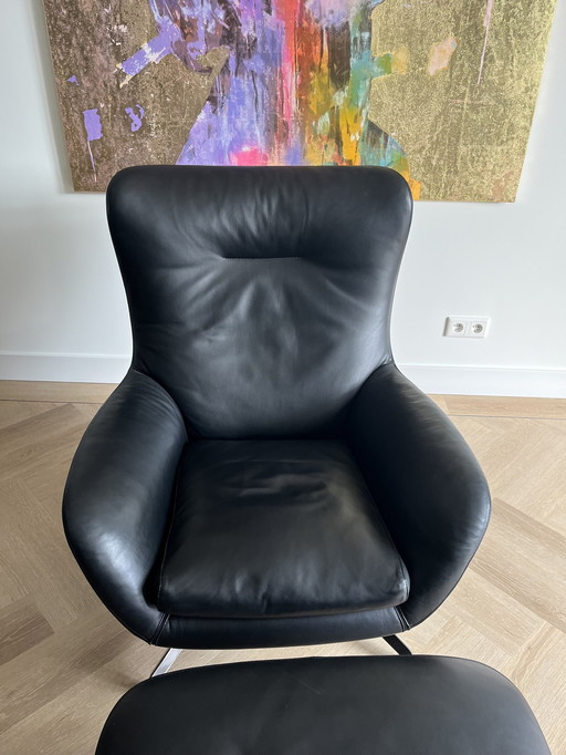 Minotti Jensen Bergere Stuhl und Fußhocker Leder Nero