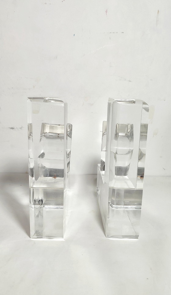 Image 1 of Paar Methacrylat-Buchstützen. Spanien, 1980S.