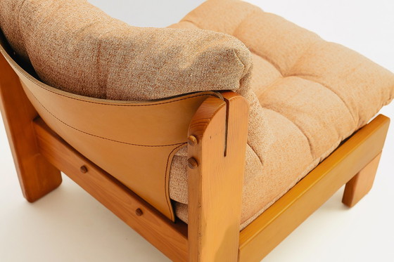 Image 1 of Niedriger Stuhl aus Kiefernholz mit bronzefarbenem Stoffbezug