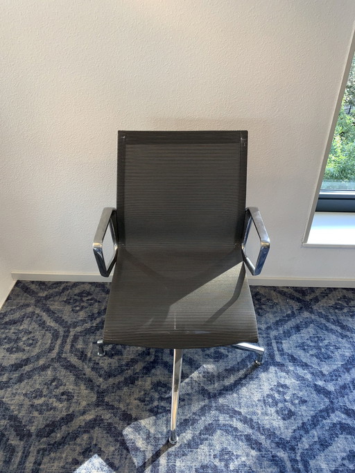 Ausstellungsmodell des ICF-Bürostuhls