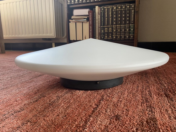 Image 1 of Tippen Sie auf Lampe mit rundem Dreieck