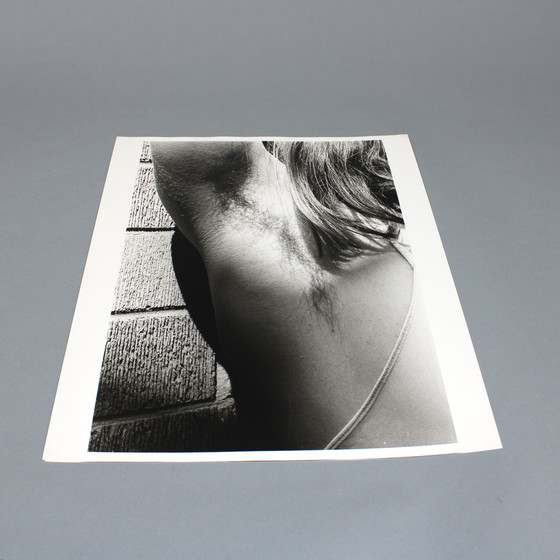 Image 1 of Robert Besanko (1951) ohne Titel, Entwicklung eines Silbergelatineabzugs, 1979, signiert