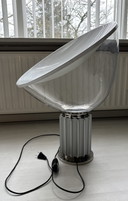 Flos Taccia Tischlampe