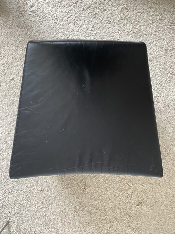 Image 1 of Montis Hocker