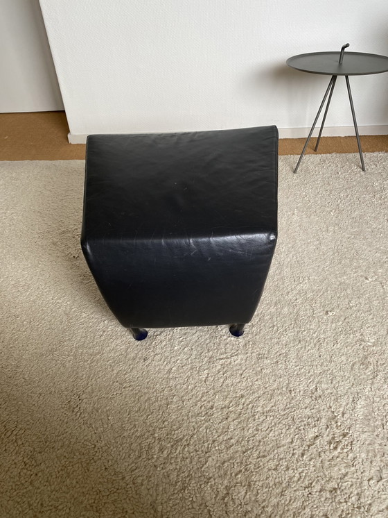 Image 1 of Montis Hocker