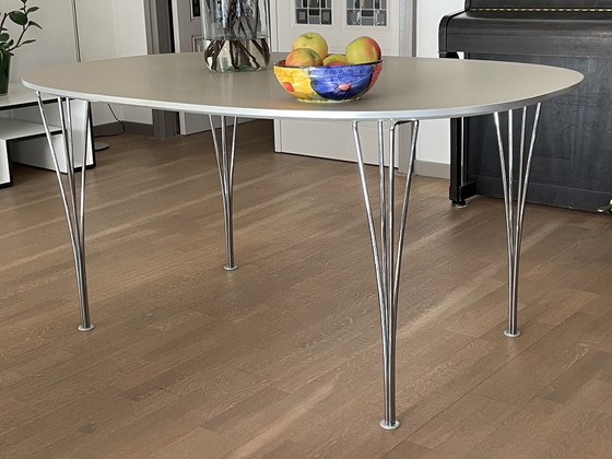 Image 1 of Fritz Hansen Esstisch