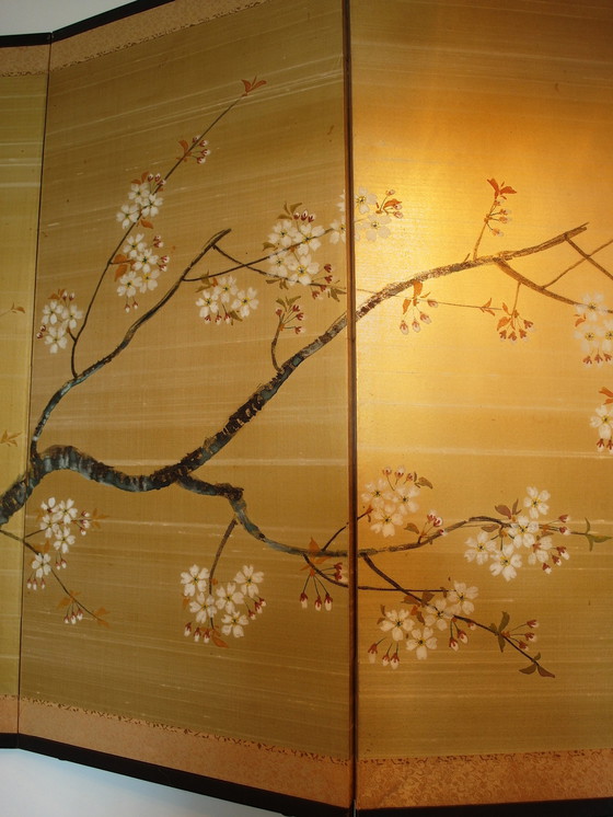 Image 1 of Japanische Byobu-Siebseide mit handgemalter Kirschblüte