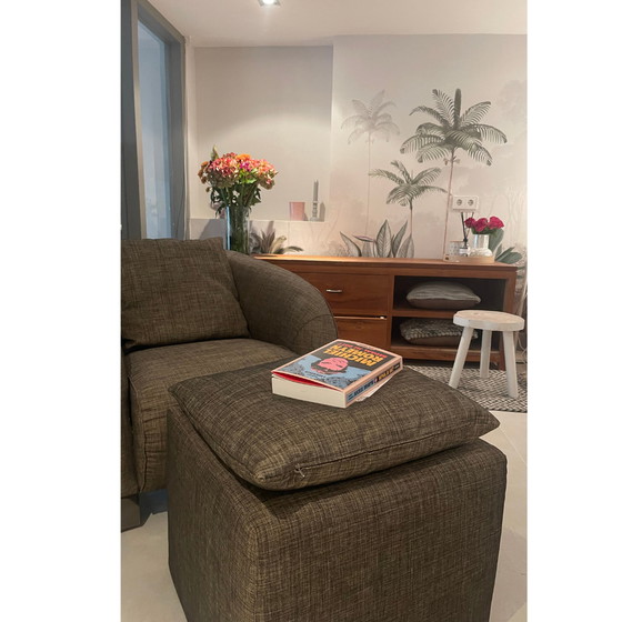 Image 1 of Klassischer Natuzzi-Sessel mit passendem Hocker + 2 Kissen