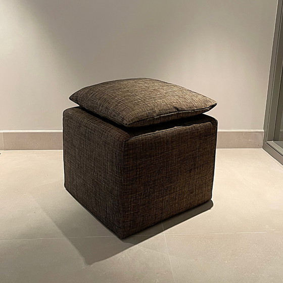 Image 1 of Klassischer Natuzzi-Sessel mit passendem Hocker + 2 Kissen