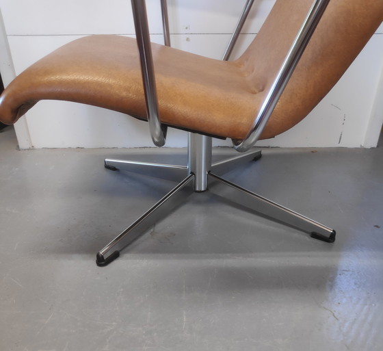 Image 1 of Drehsessel Goldsiegel