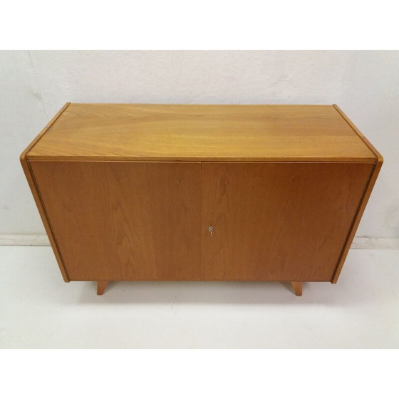 Image 1 of Kommode aus Eichenholz von Jiroutek, Tschechoslowakei 1960