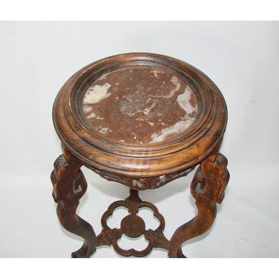 Image 1 of Vintage Marmorsattel mit Blumenbeetschnitzerei