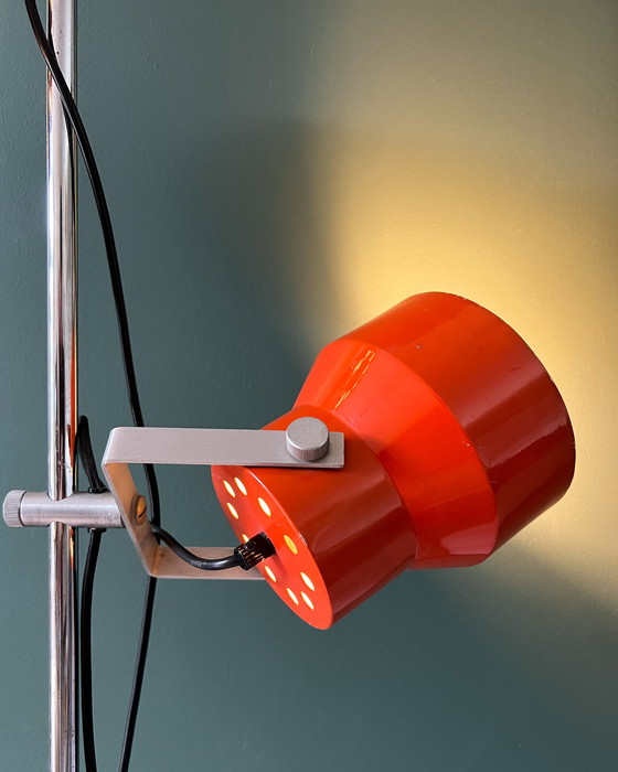 Image 1 of Orangefarbene Stehlampe von Anvia | 1970er Jahre