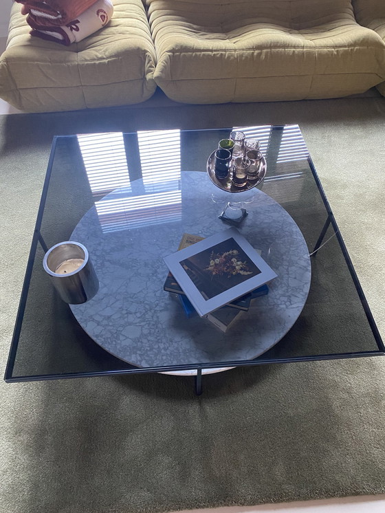 Image 1 of Batu Couchtisch mit Regal, Designer ist Beek