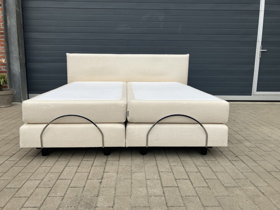 Image 1 of Beige Auping Boxspring 180x200 voll elektrisch inkl. Matte & Topper