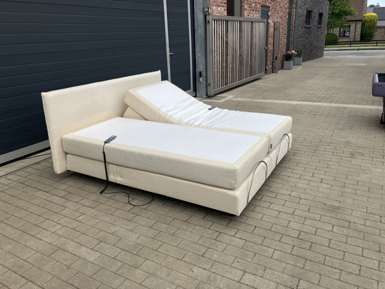 Image 1 of Beige Auping Boxspring 180x200 voll elektrisch inkl. Matte & Topper