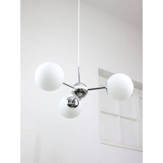 Image 1 of Vintage Sputnik-Kronleuchter in Chrom und Opalin, Italien 1970