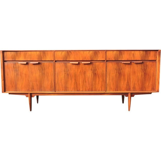 Sideboard aus Nussbaumholz von McIntosh, 1960er Jahre