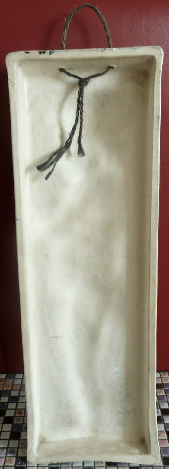 Image 1 of Vintage Wandtafel mit frechem Kind / Putte.