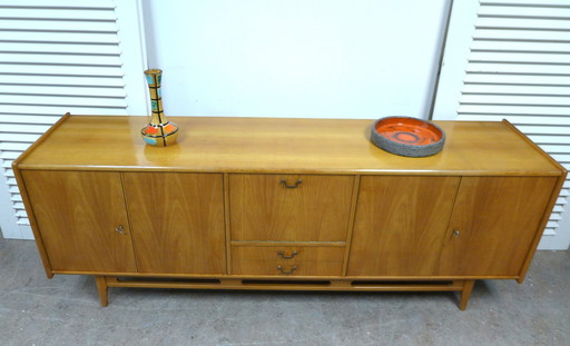 Sideboard aus der Mitte des Jahrhunderts