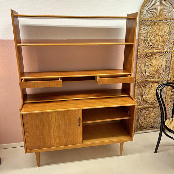 Image 1 of Mid Century Schwedisches Teakholz Highboard