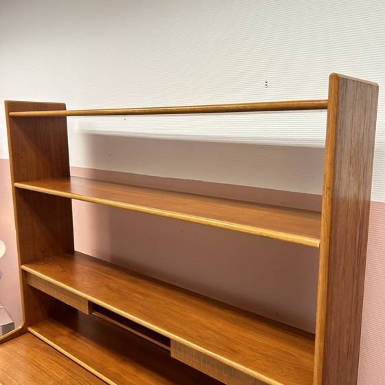 Image 1 of Mid Century Schwedisches Teakholz Highboard