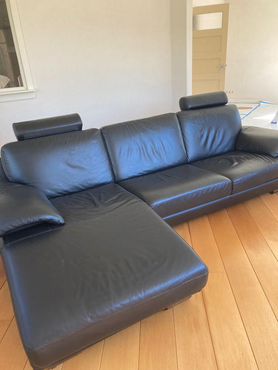 Image 1 of Natuzzi-Bank