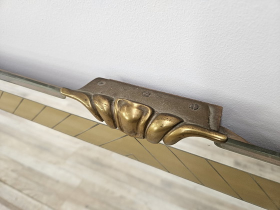 Image 1 of Mid Century Spiegel mit goldenen und messingfarbenen Verzierungen